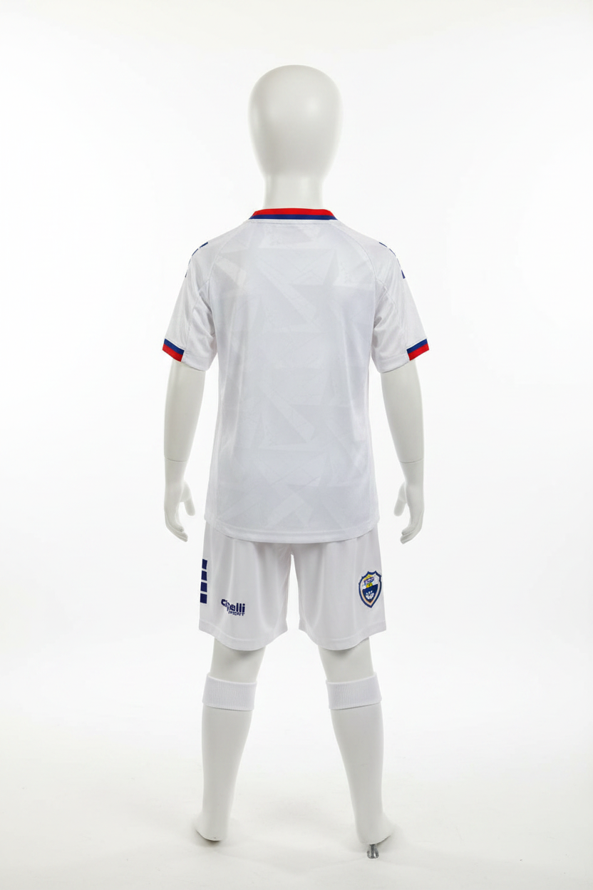 Cabo Verde wit uitshirt achterkant op witte kinderpop