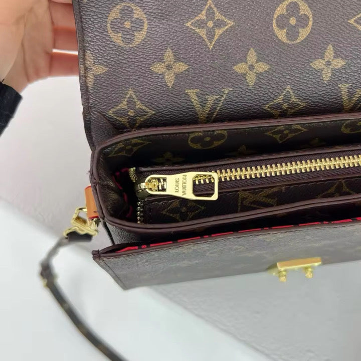 Louis Vuitton Pochette Metis Monogram Canvas