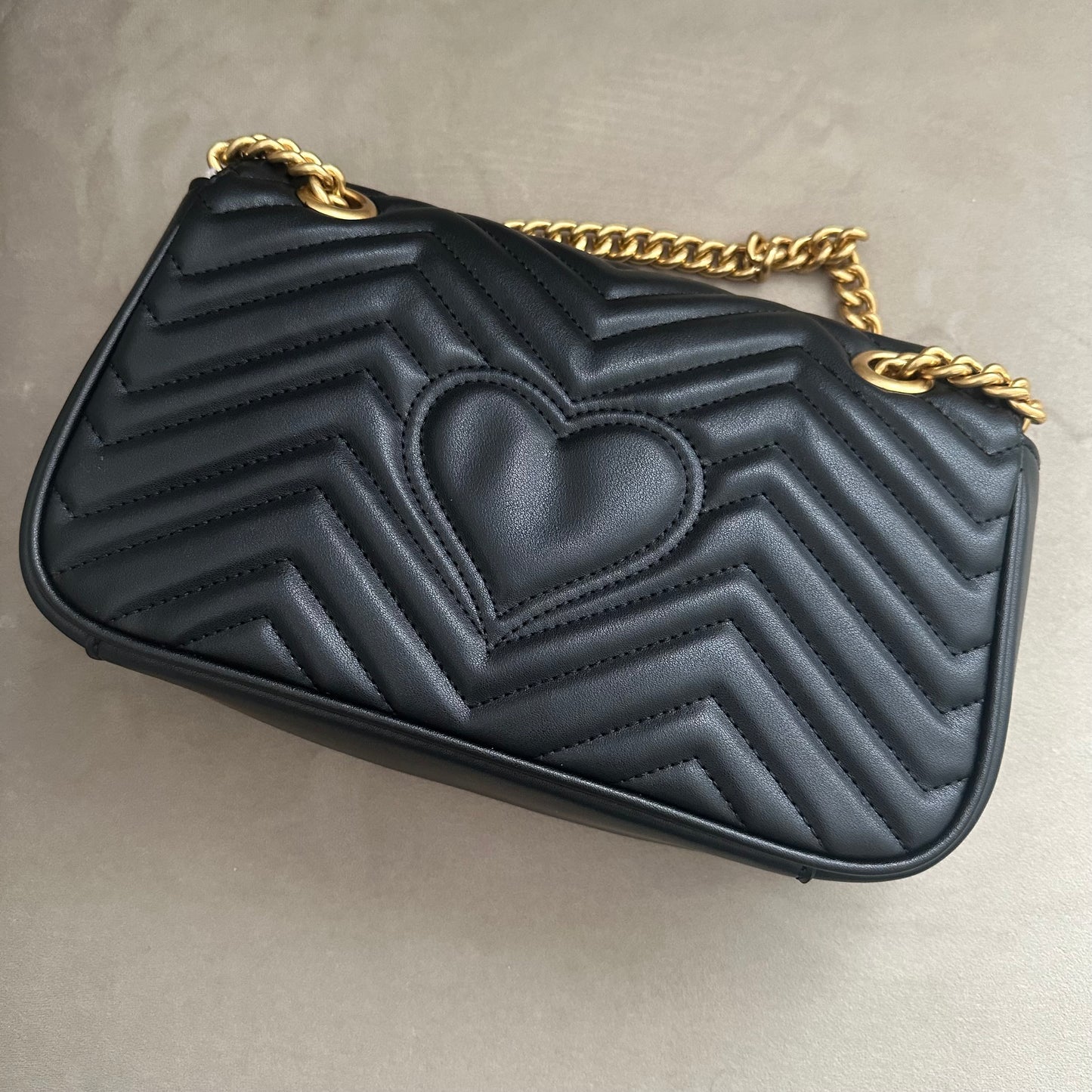 GG MARMONT MEDIUM SHOULDER BAG