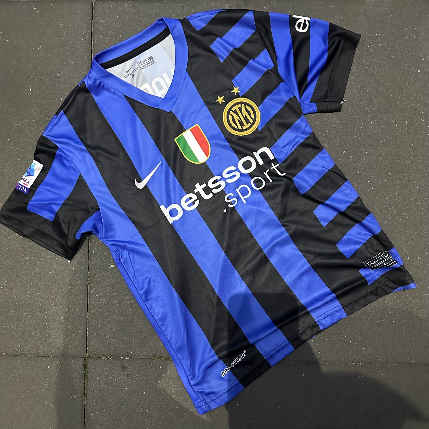Inter - Hakan Calhanoglu