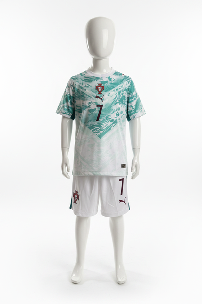 Portugal wit/teal kit voorkant op witte kinderpop